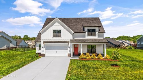 234 Clover Cir, Lenoir City, TN, 37772-2039 | Card Image