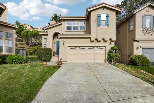 356 View Point Ct, Pacifica, CA, 94044-2151 | Card Image