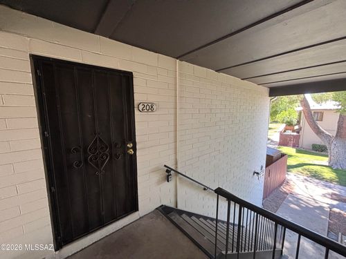 f208-1318 S Avenida Polar, Tucson, AZ, 85710-5262 | Card Image