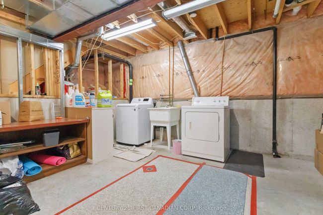 256 White Sands Dr, House other with 4 bedrooms, 2 bathrooms and 2 parking in London ON | Image 25