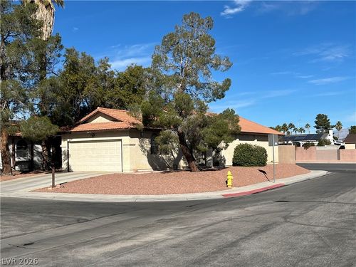 6412 Pearcrest Rd, Las Vegas, NV, 89108-5306 | Card Image