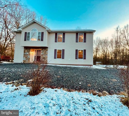 146 Hunter Ln, Albrightsville, PA, 18210-3817 | Card Image