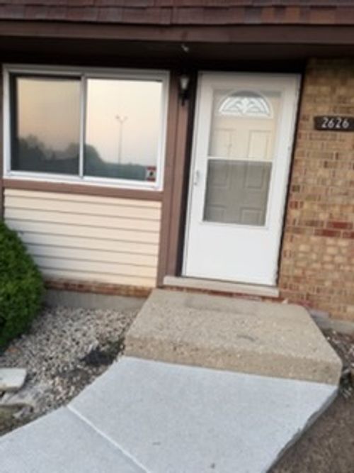 2626-2626 Woodview Court, Waukegan, IL, 60087 | Card Image