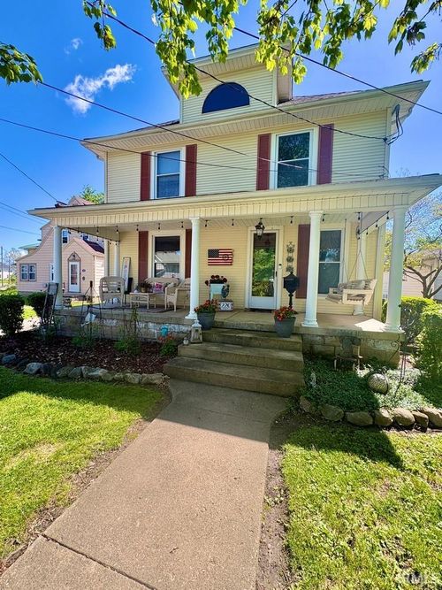 220 Bundy Avenue, New Castle, IN, 47362-5226 | Card Image