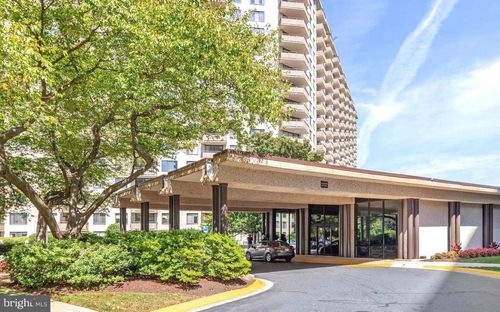 apt-621n-5225 Pooks Hill Rd, BETHESDA, MD, 20814-6748 | Card Image