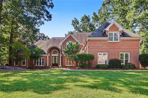 200 Wicklawn Way, Roswell, GA, 30076-4447 | Card Image