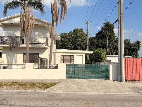 101-1390 W 37th Street, Hialeah, FL, 33012 | Card Image