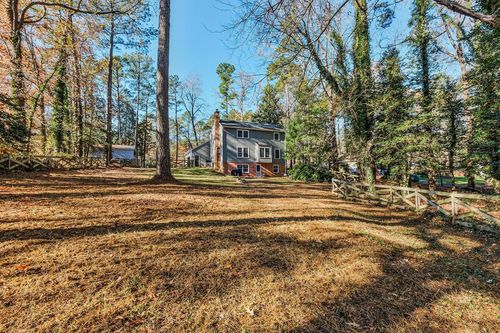 2331 Hicks Rd, North Chesterfield, VA, 23235-5418 | Card Image