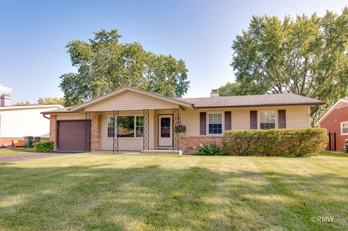 231 Clearmont Dr, Elk Grove Village, IL, 60007-4005 | Card Image