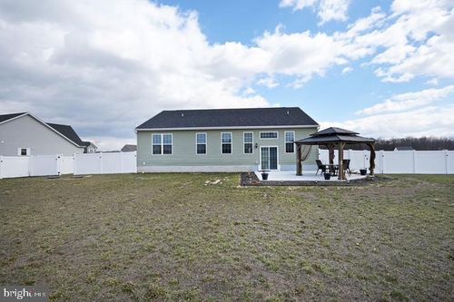 240 Vale Blvd, GREENWOOD, DE, 19950-2428 | Card Image