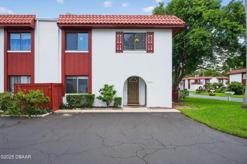 2087 Oak Meadow Cir, South Daytona, FL, 32119-8823 | Card Image
