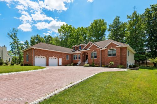 3 Kristin Ct, Manalapan, NJ, 07726-1758 | Card Image
