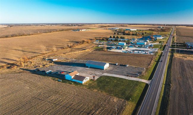 1665 S State St, Home with 0 bedrooms, 0 bathrooms and null parking in Jerseyville IL | Image 7