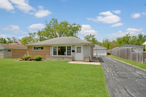 273 Mohawk St, Park Forest, IL, 60466-1905 | Card Image