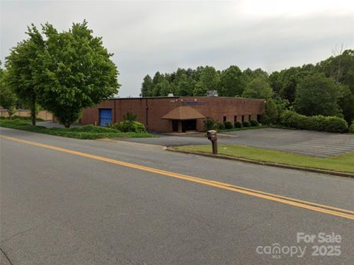 1950 Fairgrove Church Rd, Newton, NC, 28658-8531 | Card Image