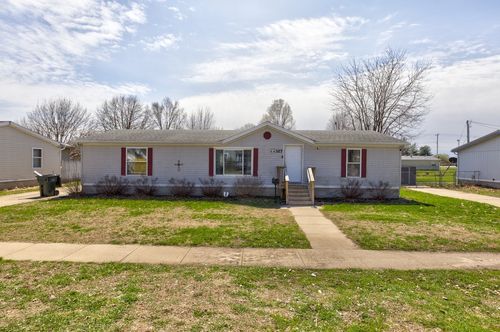 327 Warford St, Perry, IA, 50220-1017 | Card Image