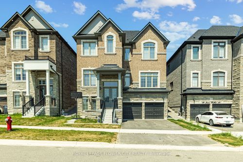 48 James Walker Ave, Caledon, ON, L7C4M8 | Card Image