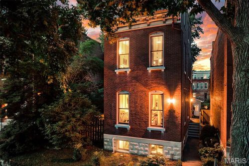 1941 Congress St, Saint Louis, MO, 63118-1705 | Card Image