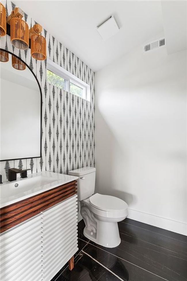 941 Garibaldi St Sw, House other with 4 bedrooms, 4 bathrooms and null parking in Atlanta GA | Image 33