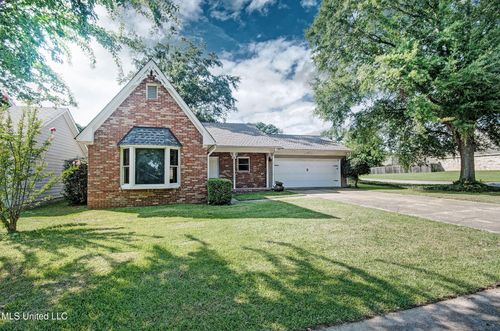 423 Pelahatchie Shore Drive, Brandon, MS, 39047 | Card Image