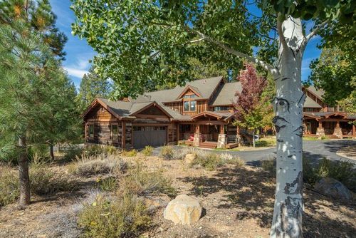 12472 Villa Court, Truckee, CA, 96161-4563 | Card Image