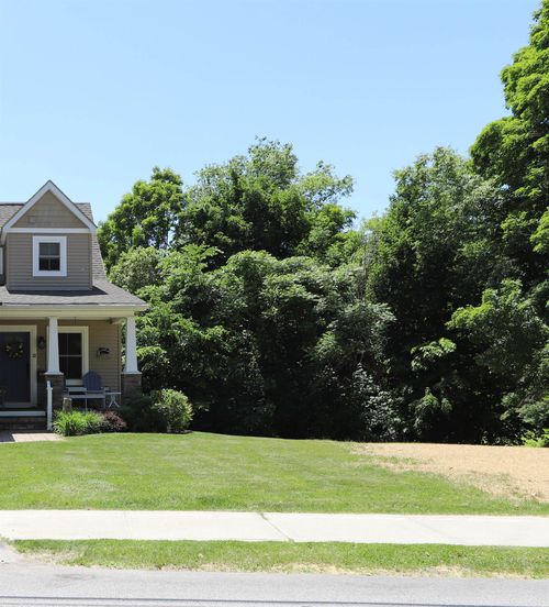 34 High St, Ludlow, VT, 05149-1047 | Card Image
