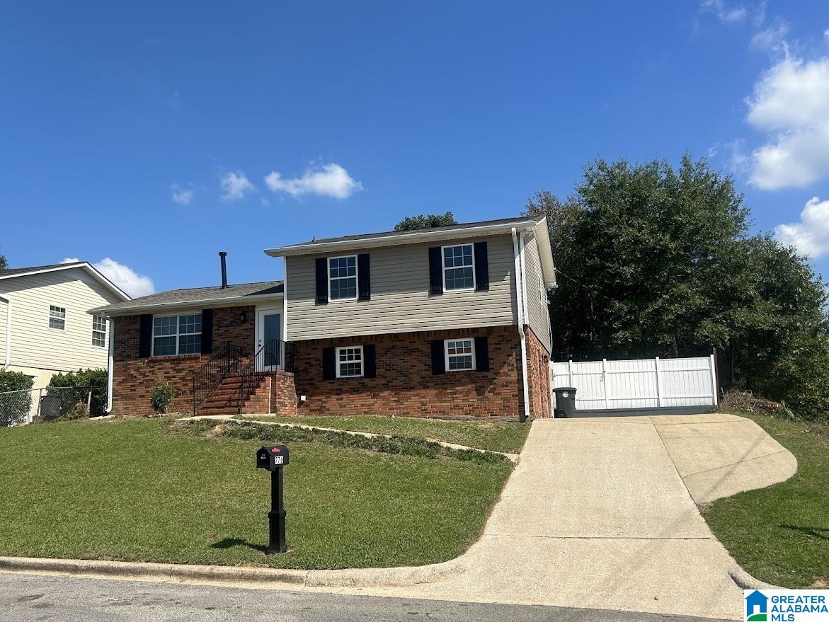 Lamplighter Cir, Birmingham, AL 35214
