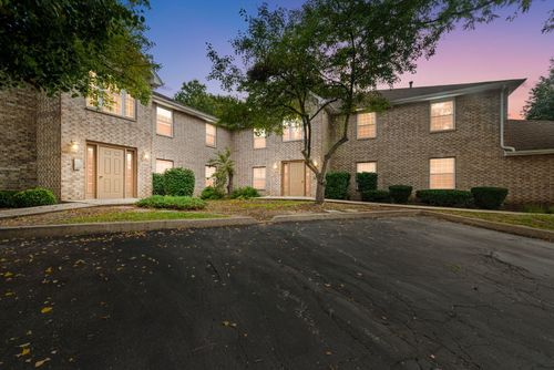unit-d-1940 Matthew Ct, Elgin, IL, 60123-5719 | Card Image