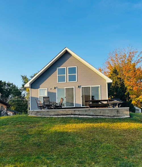 6105 N 300 E, Monon, IN, 47959-8033 | Card Image