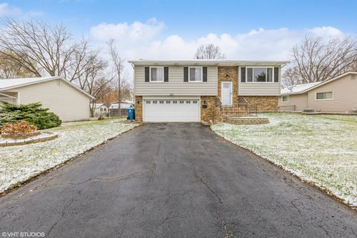 790 Laurel Drive, Aurora, IL, 60506 | Card Image