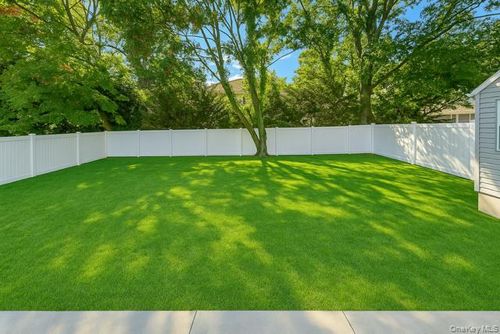 29 Avon Rd, Hewlett, NY, 11557-1529 | Card Image