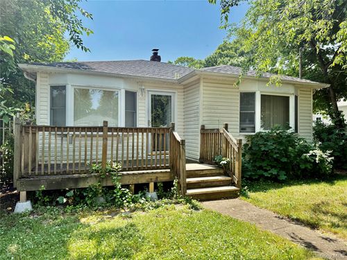 70 Brushwood Drive, Brookhaven, NY, 11967 | Card Image