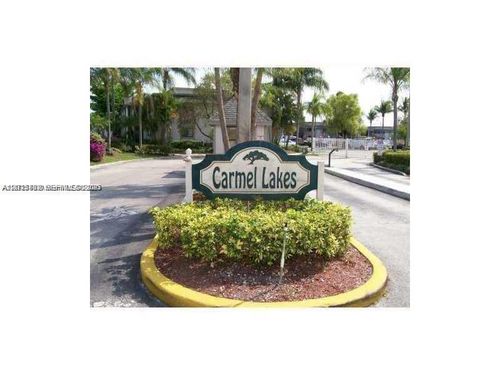 102-469 Ne 207th Ln, Miami, FL, 33179-1968 | Card Image