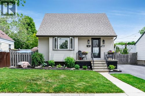 1910 Labadie Road, Windsor, ON, N8W4J9 | Card Image