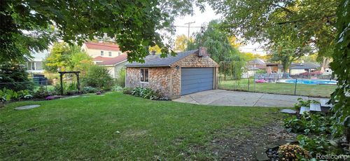 4164 Seminole Dr, Royal Oak, MI, 48073-6313 | Card Image