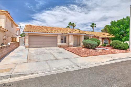 933 Derringer Ln, Henderson, NV, 89014-2594 | Card Image
