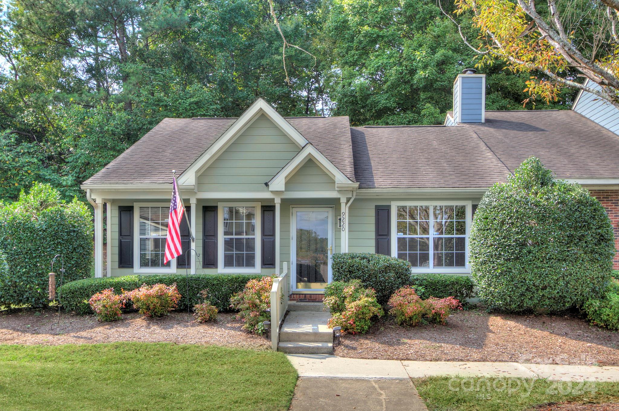 Four Mile Creek Rd, Charlotte, NC 28277