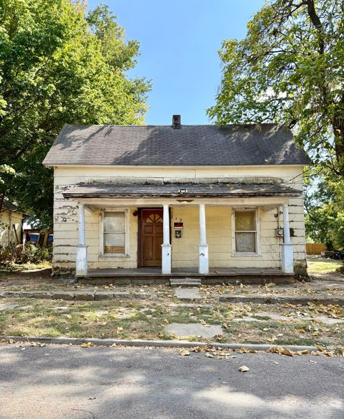 213 Pearl Street, Monett, MO, 65708 | Card Image