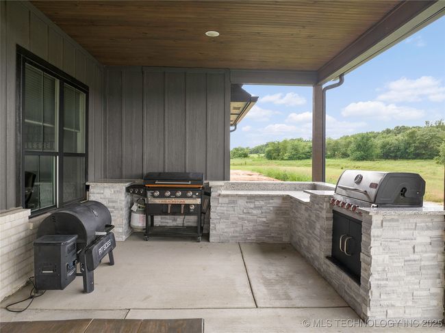 1013 Prairie View Rd, House other with 3 bedrooms, 2 bathrooms and null parking in Ardmore OK | Image 45