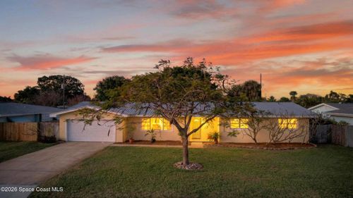 560 Glenwood Ave, Satellite Beach, FL, 32937-3102 | Card Image