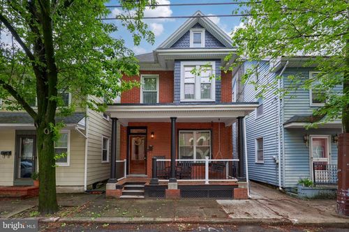 24 E Orange St, LITITZ, PA, 17543-1936 | Card Image