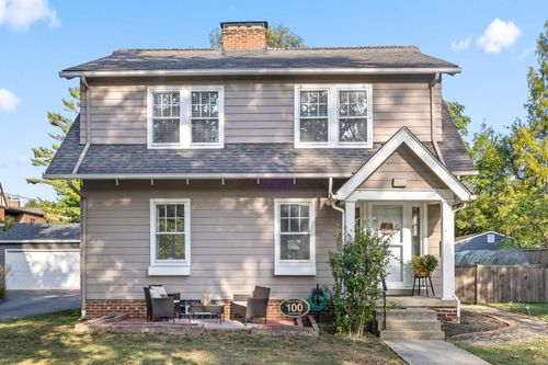 1706 Andover Rd, Upper Arlington, OH, 43212-2372 | Card Image