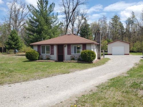 4045 Elbow Lake Rd, Prescott, MI, 48756-9134 | Card Image