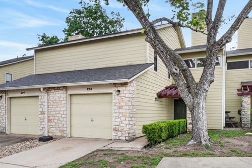 203-512 Eberhart Ln, Austin, TX, 78745-4471 | Card Image