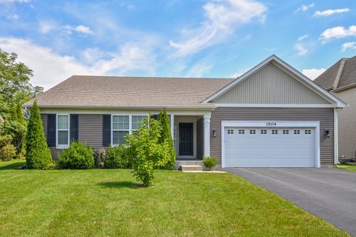 1504 Hearthstone Ln, North Aurora, IL, 60542-6615 | Card Image
