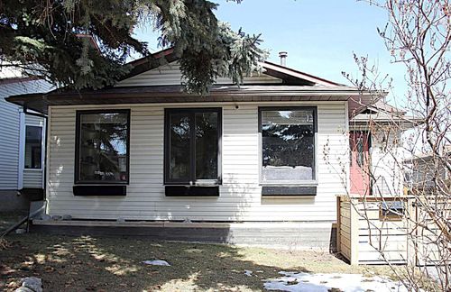 20 Bedwood Hill Ne, Calgary, AB, T3K1L9 | Card Image