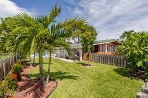 238 Harbor Dr, Cape Canaveral, FL, 32920-2504 | Card Image