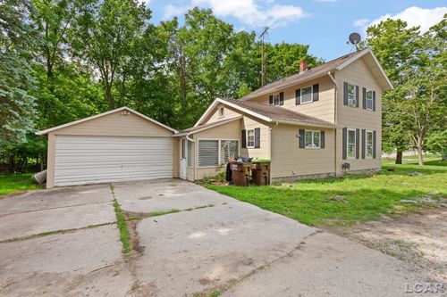 102 N Division Street, Tecumseh, MI, 49286 | Card Image