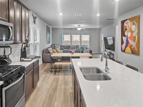 87-11303 Copper Spring Dr, Austin, TX, 78748-4509 | Card Image