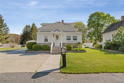 331 Church Avenue, House other with 5 bedrooms, 3 bathrooms and 4 parking in Warwick RI | Image 2